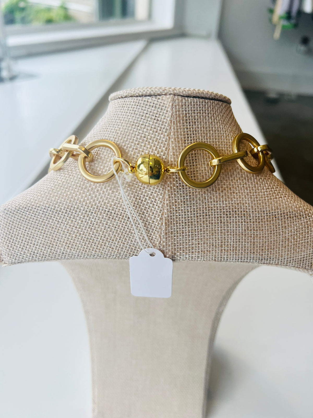 Matte Circle Necklace