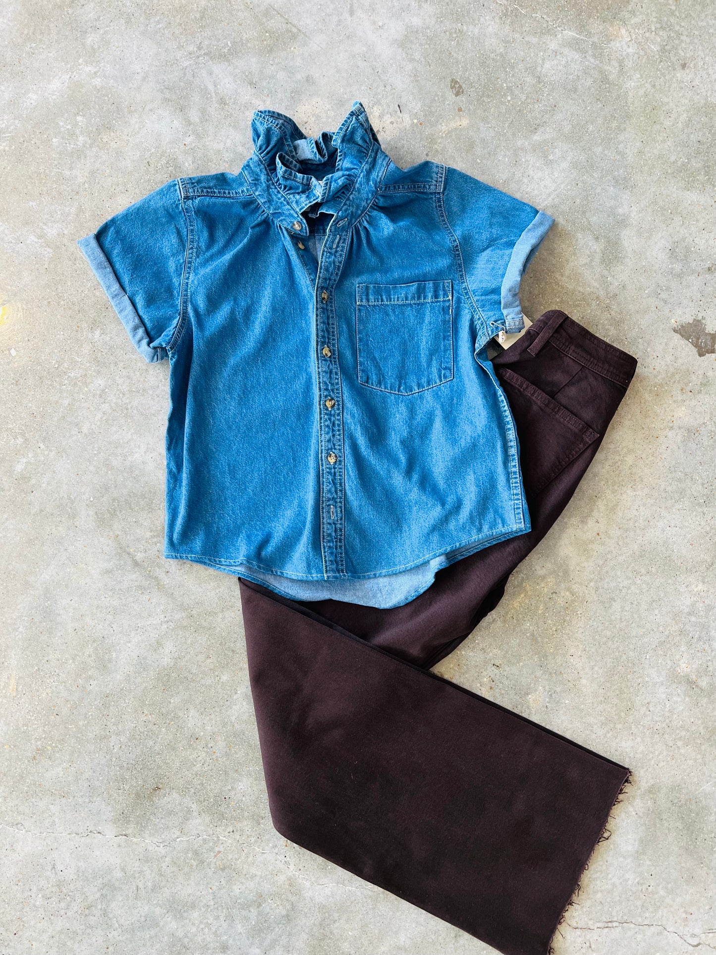 QUARANTINI DENIM BLOUSE