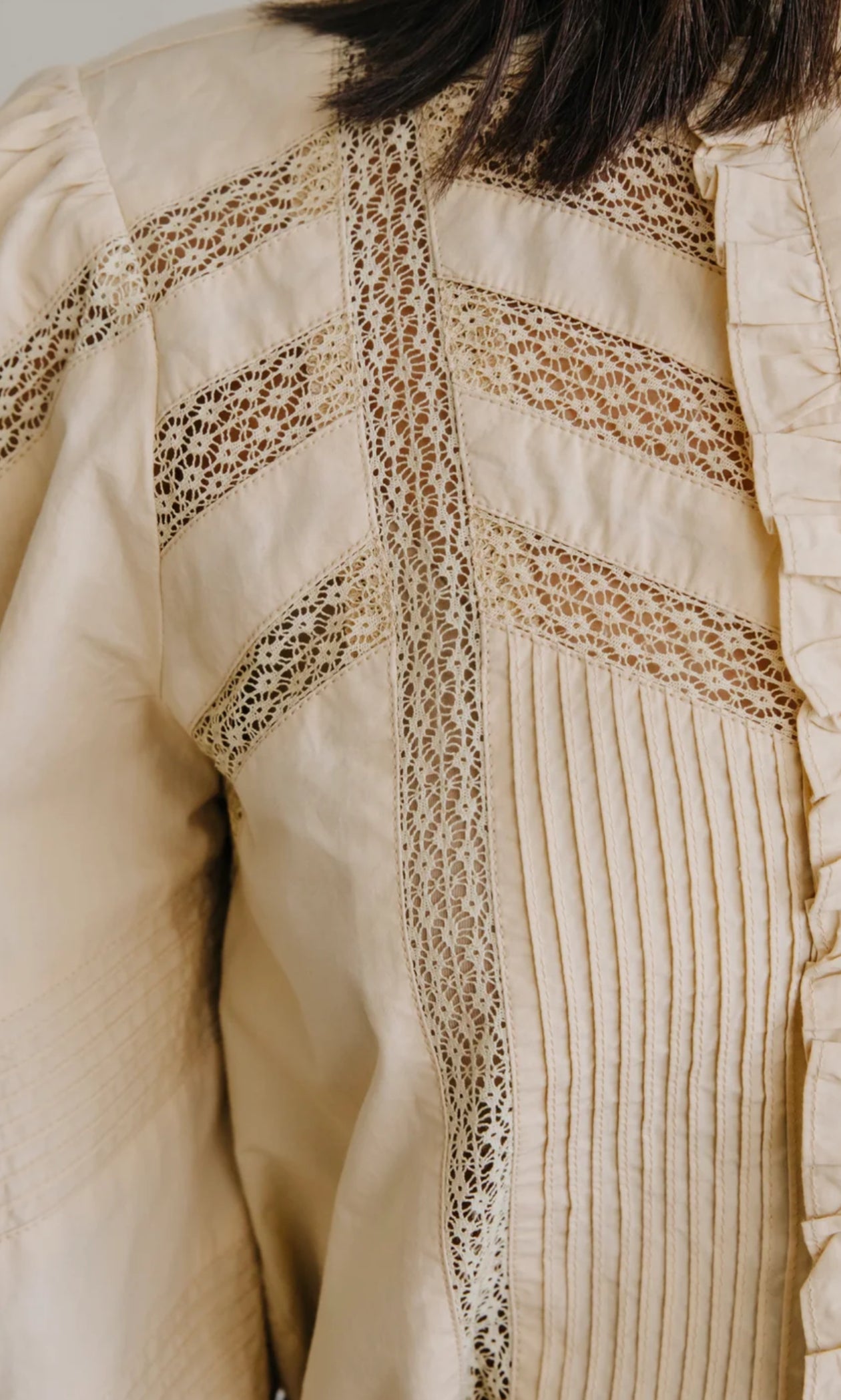 Delia Top Almond