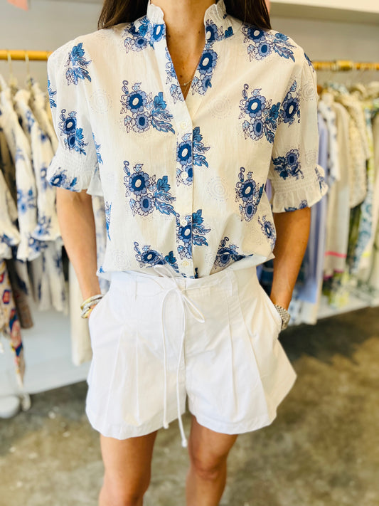 BLUE BOUQUET BUTTON UP TOP