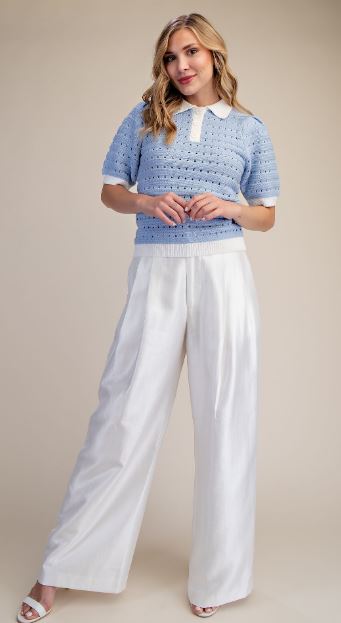 BLUE & WHITE SHORT SWEATER TOP